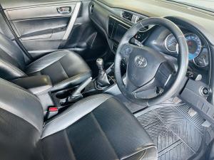 Toyota Corolla Quest 1.8 Exclusive manual - Image 9