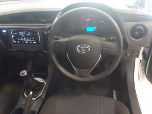 Toyota Corolla Quest 1.8 Plus manual - Image 6