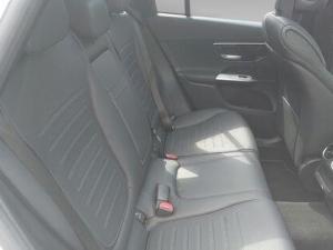 Mercedes-Benz GLC GLC300d 4Matic Avantgarde - Image 14