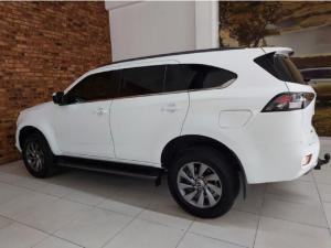 Isuzu mu-X 3.0TD LSE - Image 2
