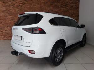 Isuzu mu-X 3.0TD LSE - Image 3