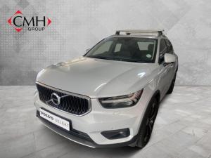 2020 Volvo XC40 D4 AWD Momentum