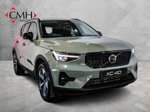 2025 Volvo XC40 B4 Plus Dark