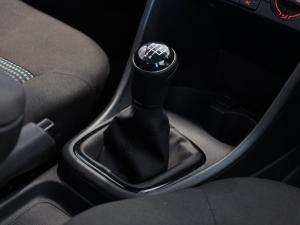 Volkswagen Polo Vivo hatch 1.4 Comfortline - Image 10