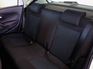 Volkswagen Polo Vivo hatch 1.4 Comfortline - Image 15