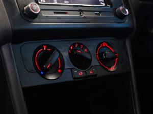 Volkswagen Polo Vivo hatch 1.4 Comfortline - Image 9