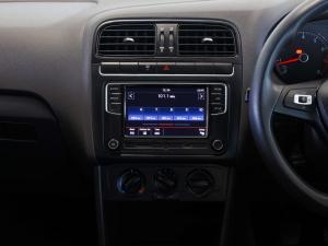 Volkswagen Polo Vivo hatch 1.4 Comfortline - Image 10