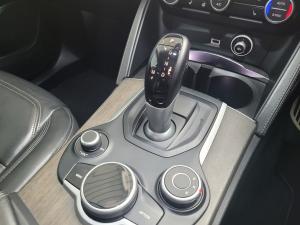 Alfa Romeo Stelvio 2.0T Super Q4 - Image 14