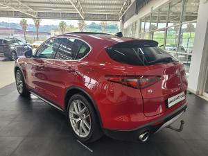 Alfa Romeo Stelvio 2.0T Super Q4 - Image 3