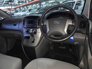 Hyundai H-1 2.5 Crdi A/T/ 2.5 Elite automatic - Image 11