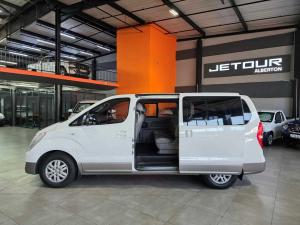 Hyundai H-1 2.5 Crdi A/T/ 2.5 Elite automatic - Image 17