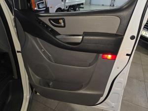 Hyundai H-1 2.5 Crdi A/T/ 2.5 Elite automatic - Image 18