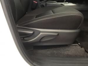 Toyota Hilux 2.4GD-6 double cab Raider auto - Image 35