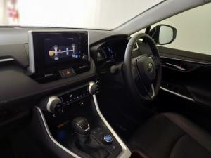 Toyota RAV4 2.5 Hybrid VX E-Four - Image 10
