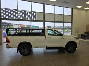 Toyota Hilux 2.8GD-6 single cab Raider auto - Image 4
