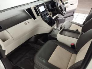 Toyota Quantum 2.8 LWB bus 11-seater GL - Image 7