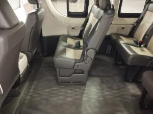 Toyota Quantum 2.8 LWB bus 11-seater GL - Image 8