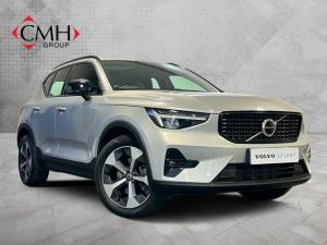 2024 Volvo XC40 B4 Ultimate Dark