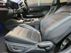 Ford Mustang 5.0 GT fastback - Image 8