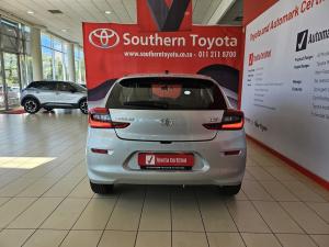 Toyota Starlet 1.5 XS manual - Image 8