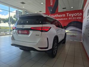 Toyota Fortuner 2.4GD-6 4x4 - Image 3