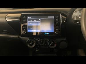 Toyota Hilux 2.4GD-6 single cab Raider manual - Image 11
