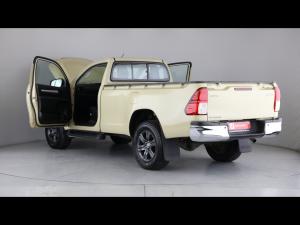 Toyota Hilux 2.4GD-6 single cab Raider manual - Image 19