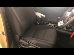 Toyota Hilux 2.4GD-6 single cab Raider manual - Image 8