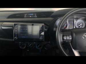 Toyota Hilux 2.4GD-6 single cab Raider manual - Image 11