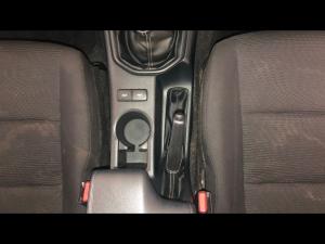 Toyota Hilux 2.4GD-6 single cab Raider manual - Image 15