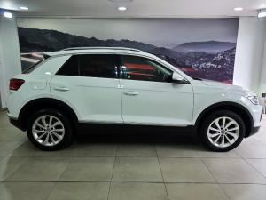Volkswagen T-ROC 1.4 TSI Design Tiptronic - Image 16