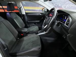 Volkswagen T-ROC 1.4 TSI Design Tiptronic - Image 22