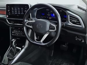 Volkswagen T-ROC 1.4 TSI Design Tiptronic - Image 25