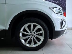 Volkswagen T-ROC 1.4 TSI Design Tiptronic - Image 32