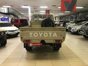 Toyota Land Cruiser 79 2.8 GD-6S/C automatic - Image 2