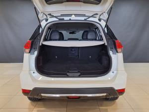 Nissan X-Trail 2.5 4x4 Acenta Tech - Image 8