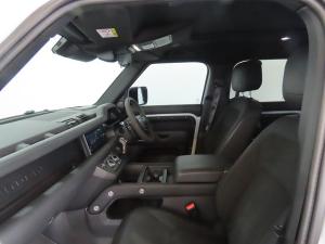 Land Rover Defender 110 V8 - Image 8