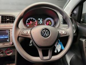 Volkswagen Polo Vivo hatch 1.6 Comfortline auto - Image 11