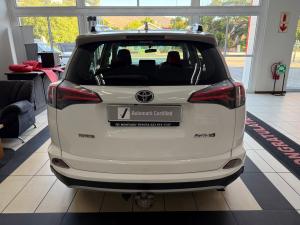 Toyota RAV4 2.0 GX auto - Image 5