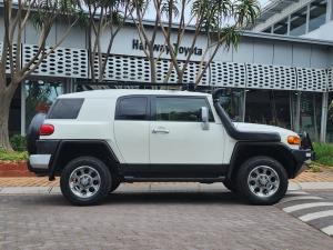Toyota FJ Cruiser FJ Cruiser - Image 5