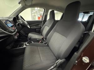 Toyota Vitz 1.0 XR manual - Image 7