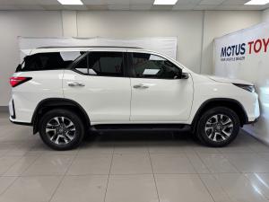 Toyota Fortuner 2.4GD-6 4x4 - Image 3