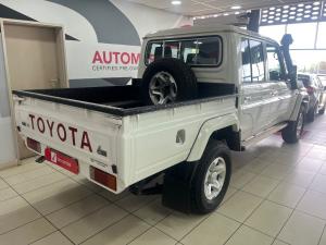 Toyota Land Cruiser 79 4.5D-4D V8 double cab LX - Image 2