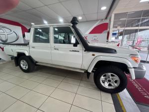 Toyota Land Cruiser 79 4.5D-4D V8 double cab LX - Image 4