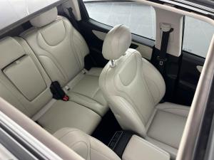 Mahindra XUV 700 2.0 AX7L automatic - Image 11