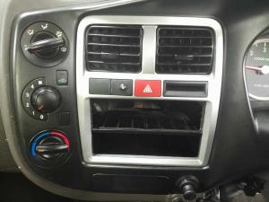 Hyundai H100 2.6DD/S - Image 17