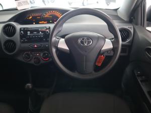 Toyota Etios hatch 1.5 Xi - Image 9