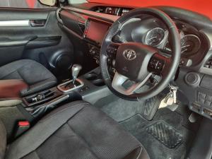 Toyota Hilux 2.8GD-6 double cab Raider auto - Image 13