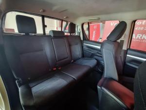 Toyota Hilux 2.8GD-6 double cab Raider auto - Image 17