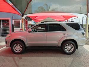 Toyota Fortuner 3.0D-4D Ltd edition auto - Image 3